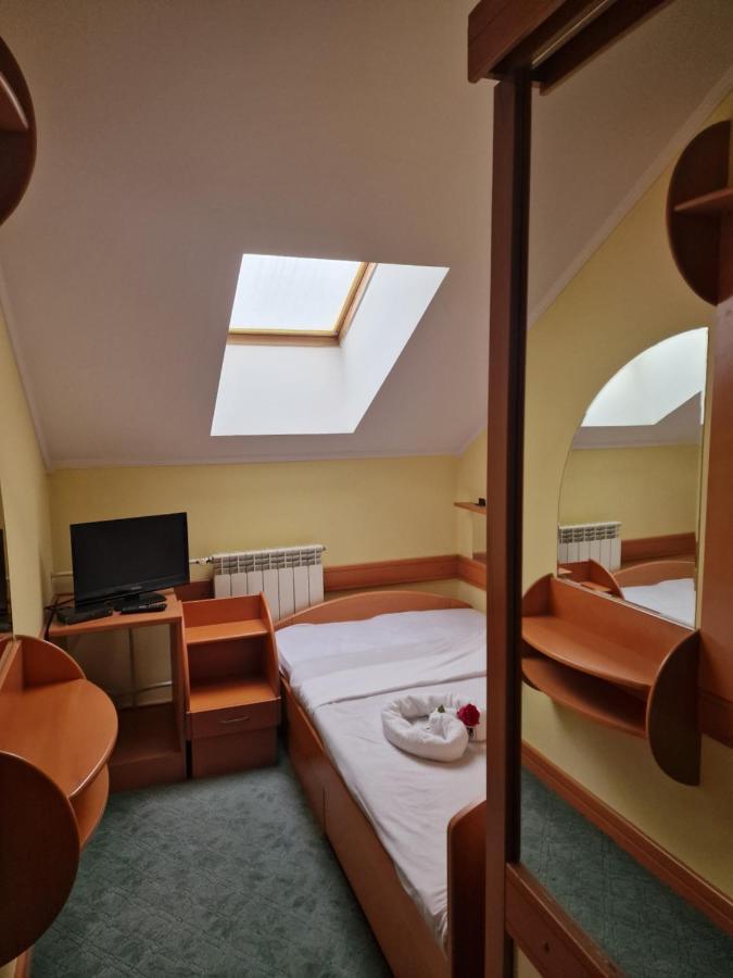 Hotel Lupus Novi Sad Exteriér fotografie